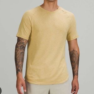 Men’s lululemon long sleeve